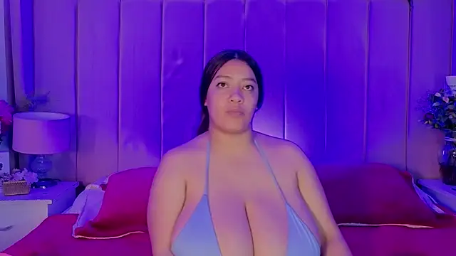 MollyBigBoobs12 live XXX chat