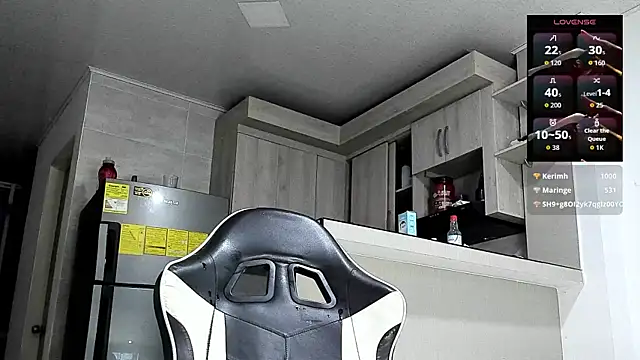 YeremiBrowm Adlı Modelin Canlı XXX Sohbeti