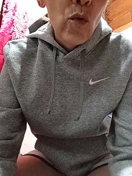 Chat +18 de NanitaFun ao vivo