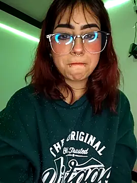 Živý XXX chat Sarah_Lark-
