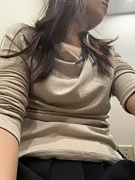 kara-tt's Live XXX Chat