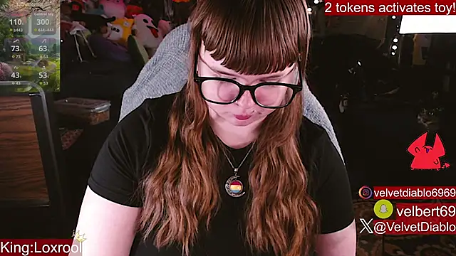 Chat +18 de VelvetDiablo ao vivo