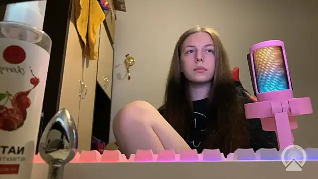 britneylovely Show in webcam