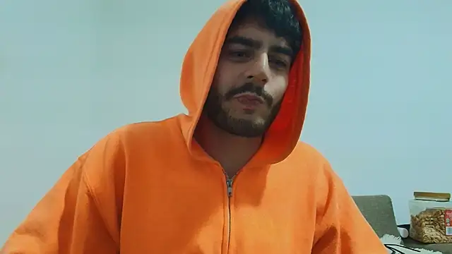 Chat +18 de thomas_gun ao vivo