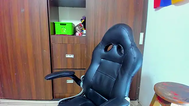 Dreamastercum_ Chat XXX live