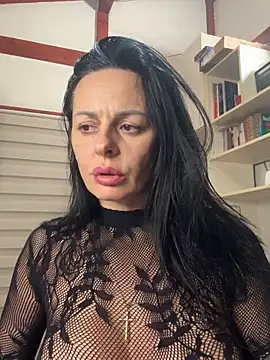 MiriamDelyn Chat XXX live