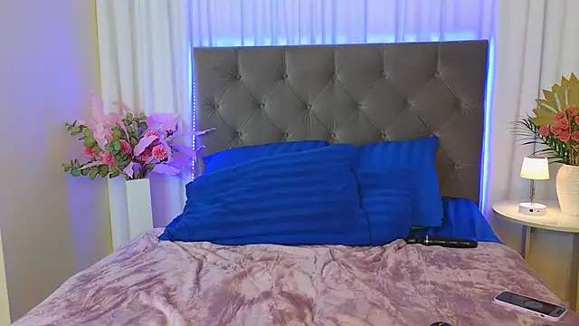 Ariana_Petiten Live XXX chat