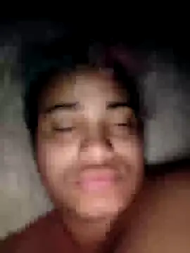 Hilarybunnyy 现场XXX聊天