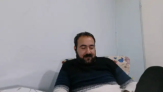 Chatroom XXX en direct de mio_jaks