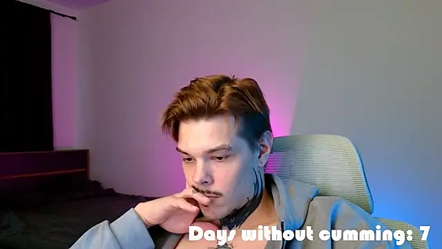 DENIS_HERE's Live XXX Chat