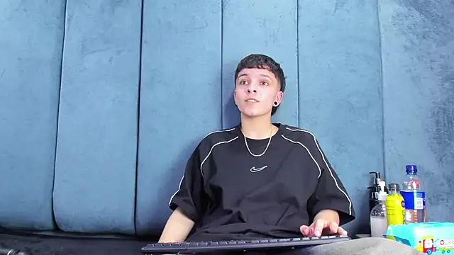 Megan_Thompson_ Chat XXX live