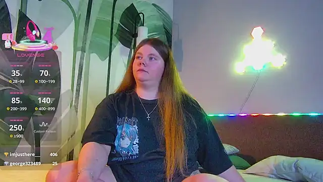 Chat +18 de RubyValen ao vivo