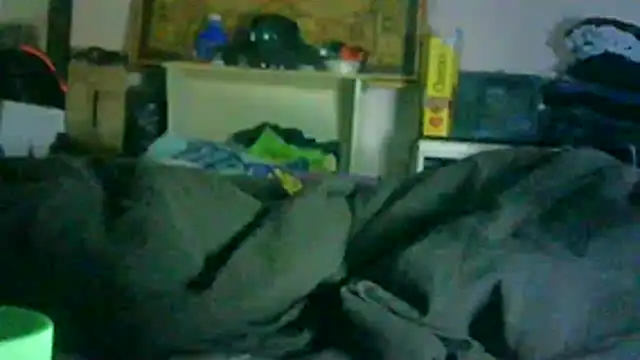 GUAPAN3S3_FIR3 webcam show