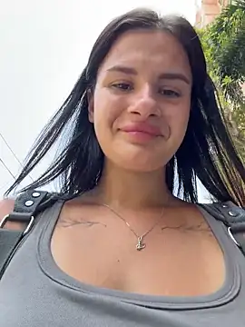 MiraReach's Webcam Show