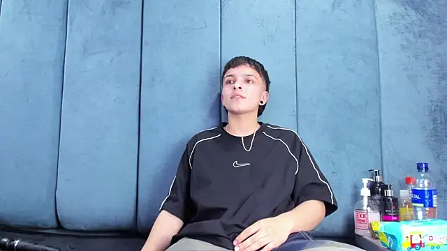 Megan_Thompson_'s Live XXX Chat