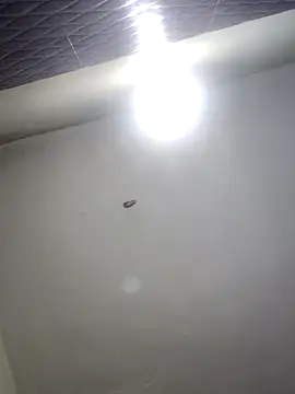 yamini1431 Show Webcam