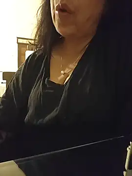 NakedMILFx's Live XXX Chat