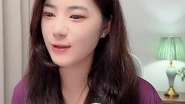 Nicole20266 现场XXX聊天