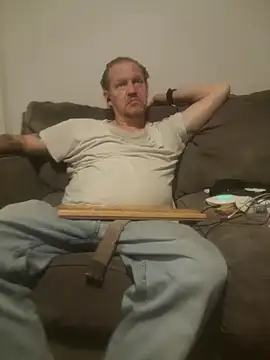 yourMasterisBored live XXX chat