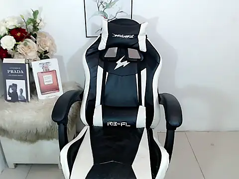 Ur_Goddes_Barbie webcam show