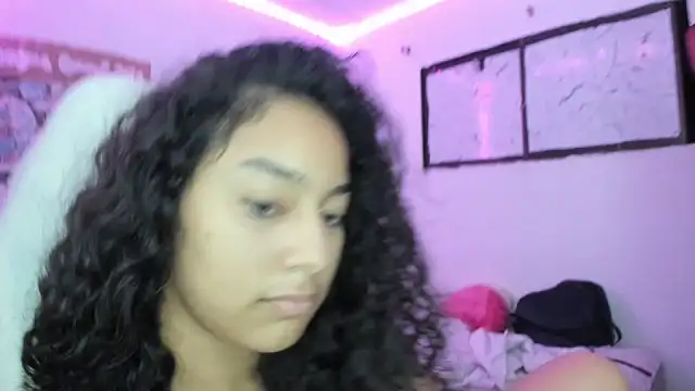 Show de emily_stars1 na webcam