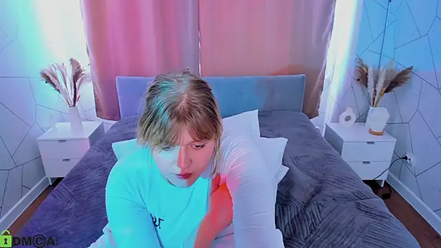 Sembang XXX Secara Langsung luna_c0ra