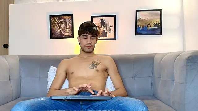 PRETTY_COCK1 即時 XXX 聊天