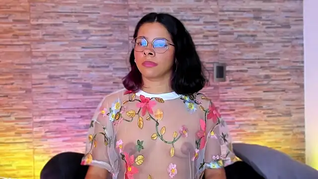 Chat +18 de nath_redrex ao vivo