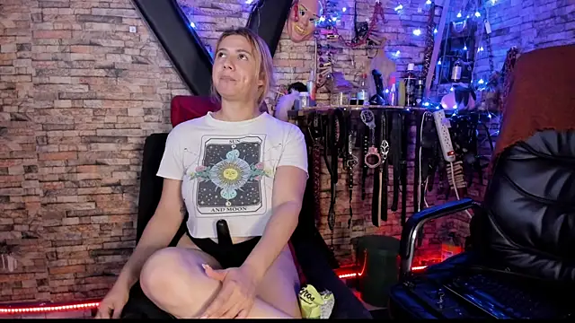 Liltildeman_moon 现场XXX聊天