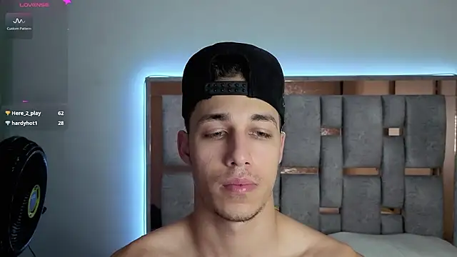 orionblaze69_: вебкам-шоу