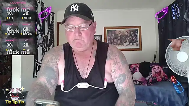 KINKYBLUEYES69 Adlı Modelin Web Kamerası Şovu