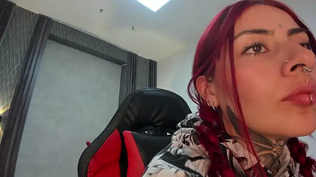 selene_red_'s Live XXX Chat