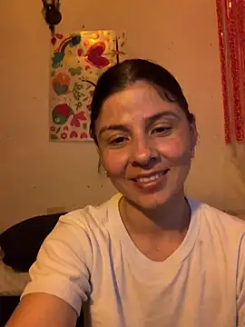 Estefani_32 – Live XXX-chat