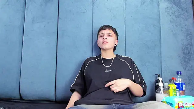 Megan_Thompson_'s Live XXX Chat