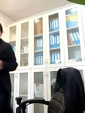 ialnuyoa_h's Live XXX Chat