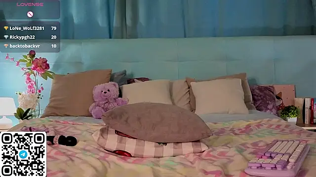 Aurora_Bennet: онлайн-секс-чат