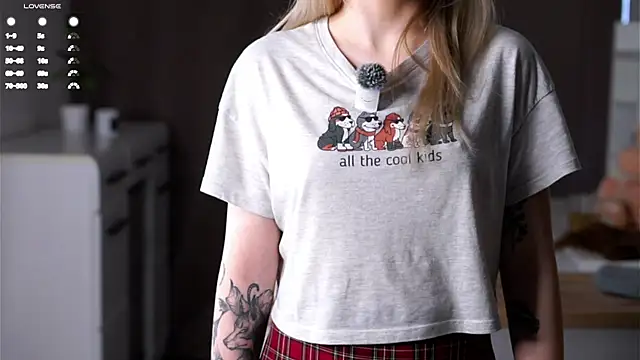 LeeryWonder: онлайн-секс-чат