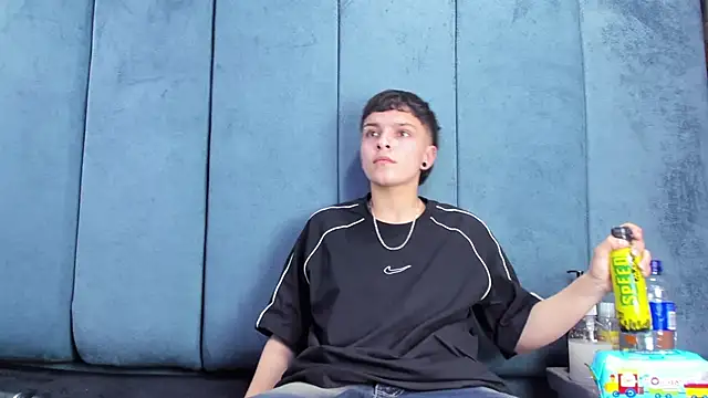 Megan_Thompson_: онлайн-секс-чат