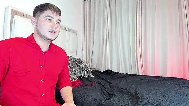 Show modela CameronyMartinn na web-kameri