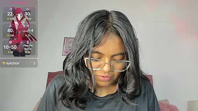 luna_velveth Adlı Modelin Canlı XXX Sohbeti