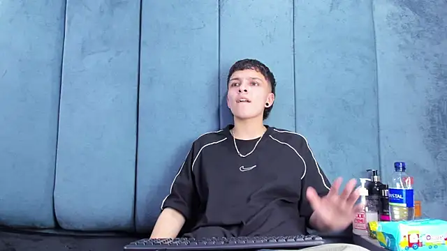 Megan_Thompson_ Obrolan Langsung XXX