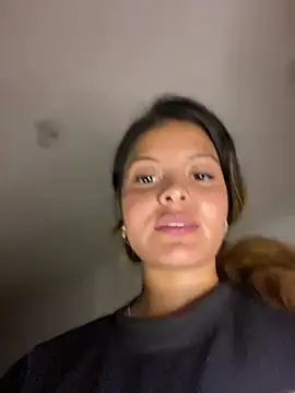 Ame_Desire Adlı Modelin Canlı XXX Sohbeti