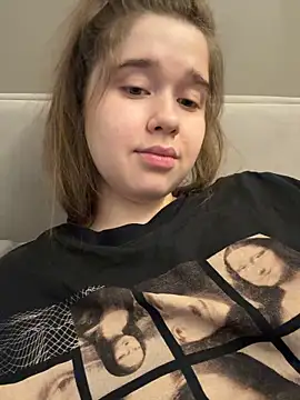 HornyGirlHのライブXXXチャット