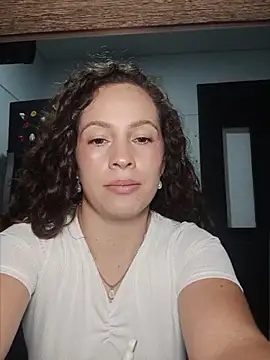 دردشة lana_luck الجنسية المباشرة