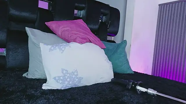 levana1のライブXXXチャット