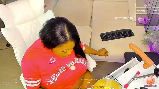 Chat XXX en directo de CarmenCash__