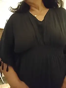 NakedMILFx live XXX chat