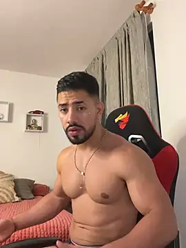 Онлайн чат XXX Ezzio_Scolaro