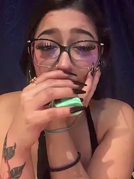 Chat XXX Live LilithMonette