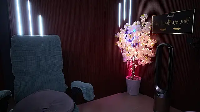 xxforyoureyesonlyxx: διαδικτυακό σόου στην κάμερα